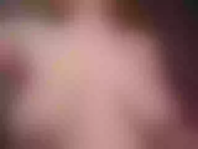 Live sex webcam photo for cutesoneckaaa #291486611