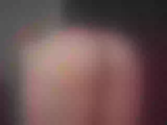 Live sex webcam photo for cutesoneckaaa #291561177