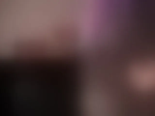 Live sex webcam photo for cutesoneckaaa #293948755