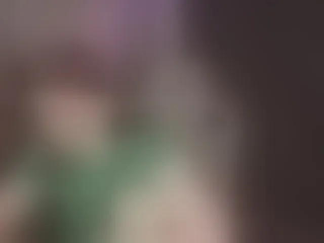 Live sex webcam photo for cutesoneckaaa #294142062