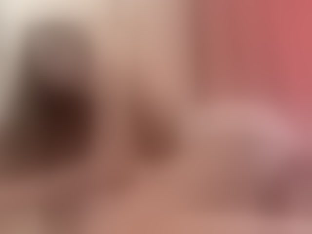 Live sex webcam photo for cutetella #293919437