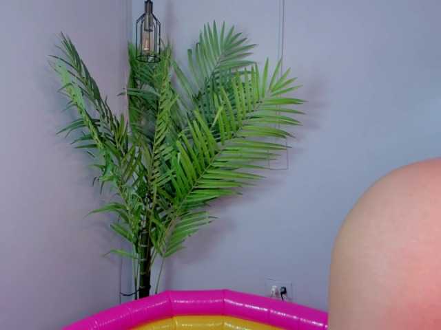 Live sex webcam photo for cutte-abbie #272233113