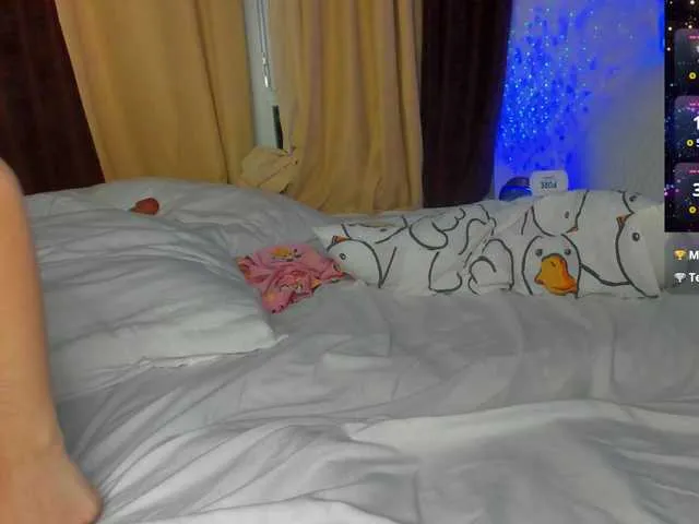 Live sex webcam photo for daddySgirl9 #290900211