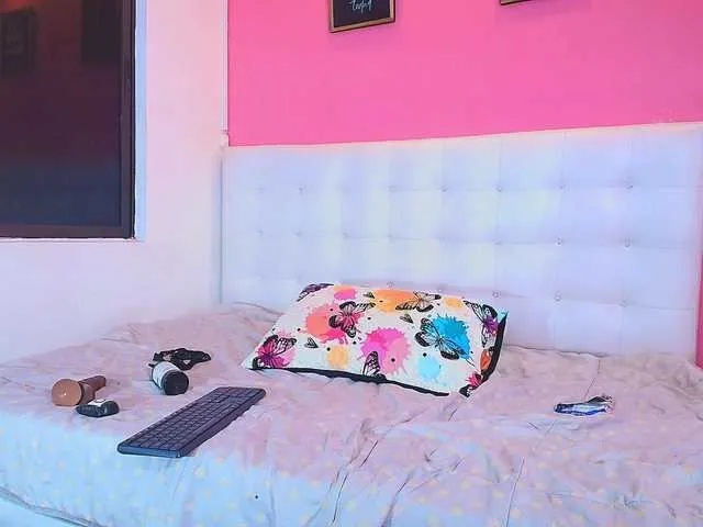 Live sex webcam photo for daddyissues #290469990