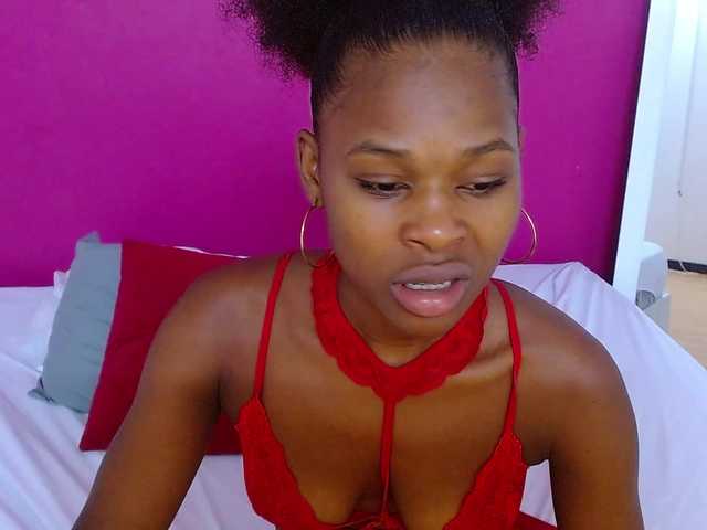 Live sex webcam photo for daddys-ebonygirl #277460267