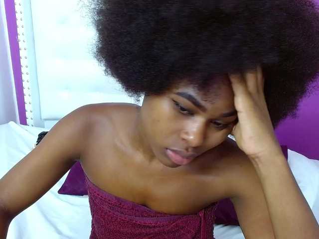 Live sex webcam photo for daddys-ebonygirl #277705053