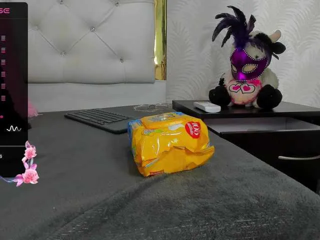 Live sex webcam photo for dani02 #290583273