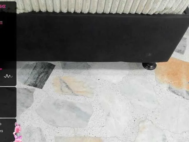 Live sex webcam photo for dani02 #290655617