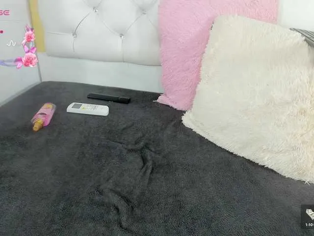 Live sex webcam photo for dani02 #290821634