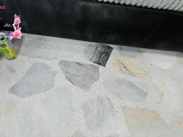 Live sex webcam photo for dani02 #290938206