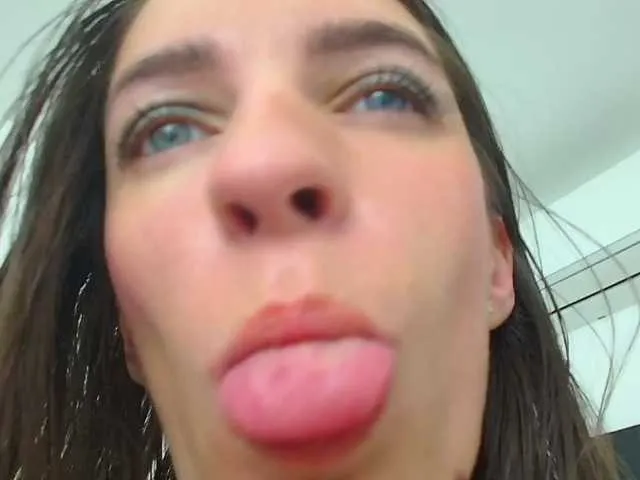Live sex webcam photo for dani3lle #278099665
