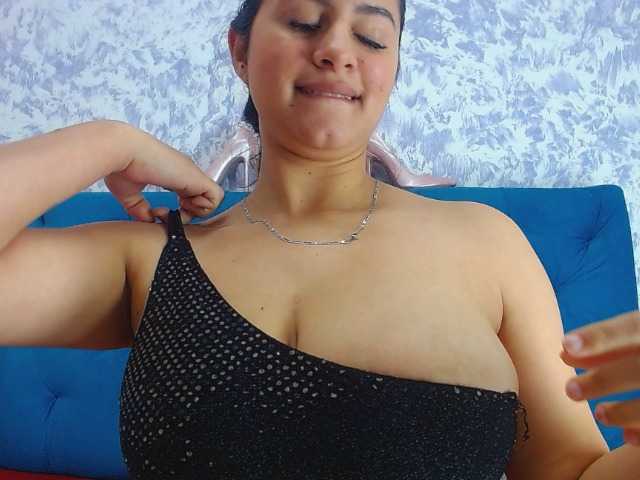 Live sex webcam photo for danielavega #276893636