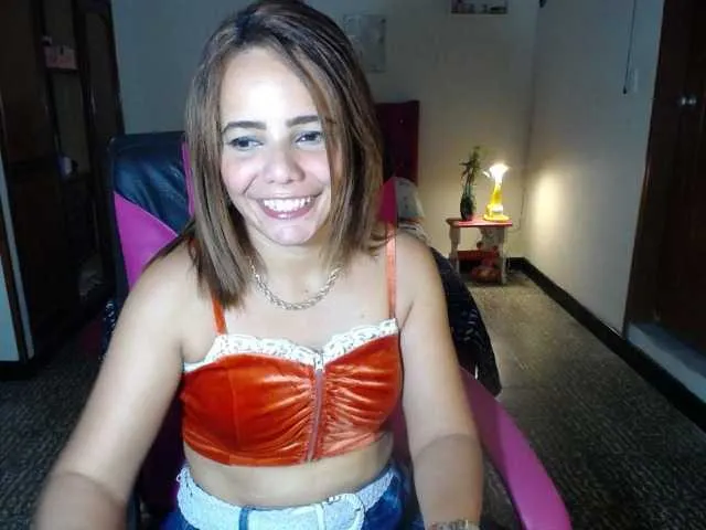 Live sex webcam photo for danielle-rose #290481559