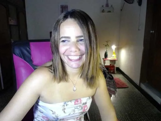 Live sex webcam photo for danielle-rose #290679658