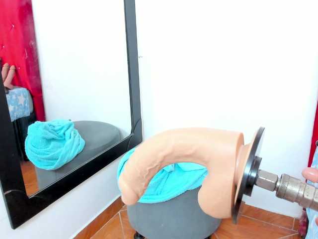 Live sex webcam photo for daniikbig #294124676