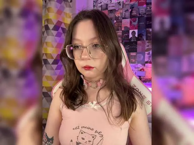 Live sex webcam photo for danilka128 #290631076