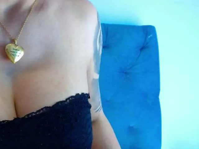 Live sex webcam photo for danilopezxxx #290316896