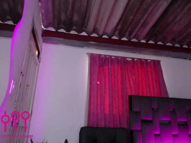 Live sex webcam photo for danna-xxx #290926240