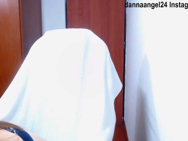 Live sex webcam photo for dannangel #273479395