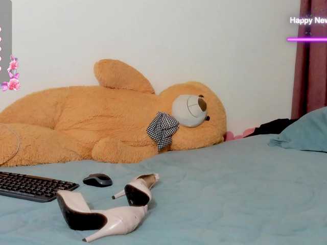 Live sex webcam photo for dannascott26 #290289233