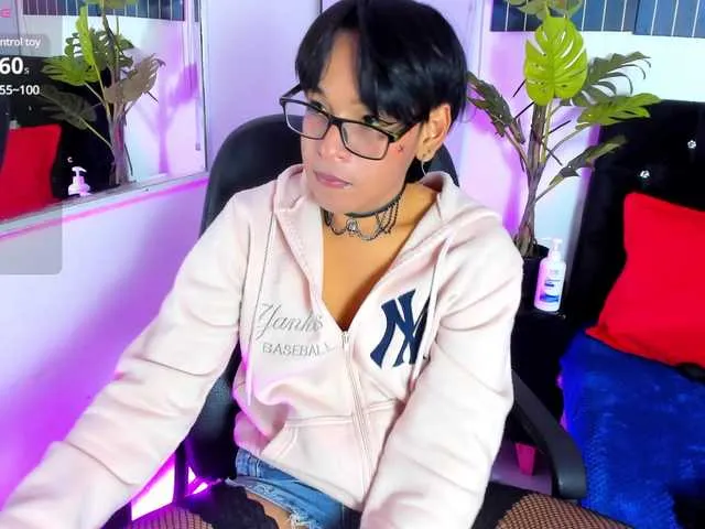 Live sex webcam photo for danny-hot-- #290727717