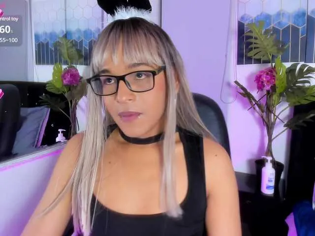 Live sex webcam photo for danny-hot-- #290857274