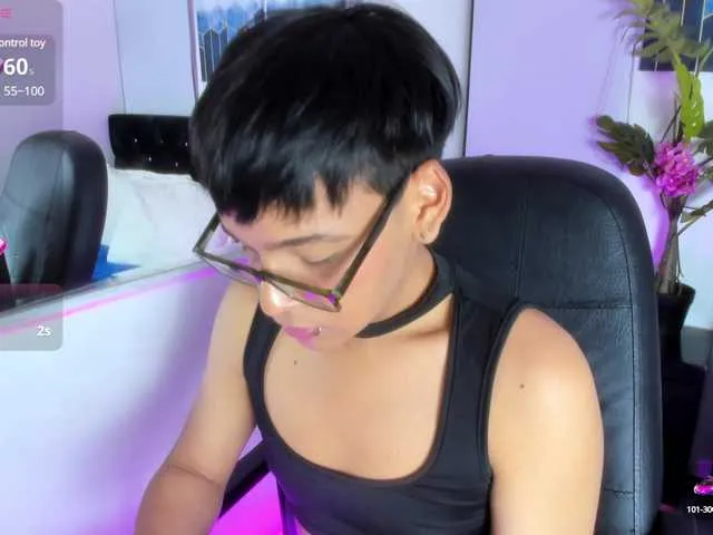 Live sex webcam photo for danny-hot-- #290973852