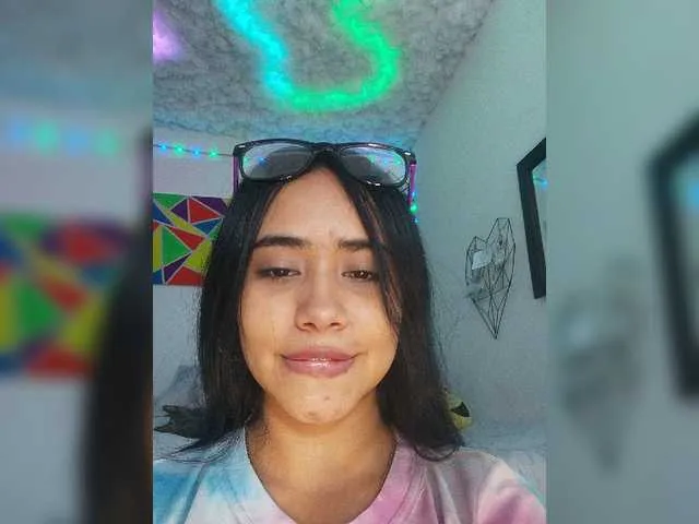 Live sex webcam photo for darcy-vinx #273511399