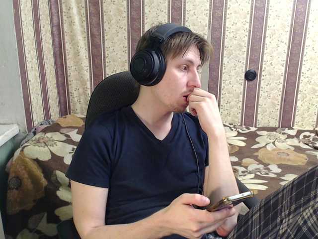 Live sex webcam photo for darienlarge #292336356