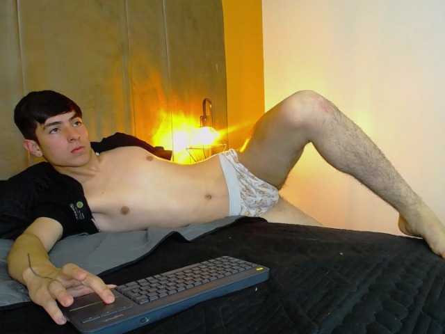 Live sex webcam photo for dark-jonas #278180717