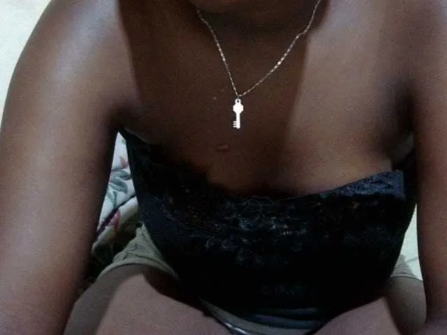 Live sex webcam photo for dark-princess1 #291269521