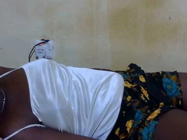 Live sex webcam photo for dark-princess1 #291323386