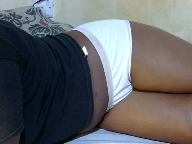 Live sex webcam photo for dark-princess1 #291853758