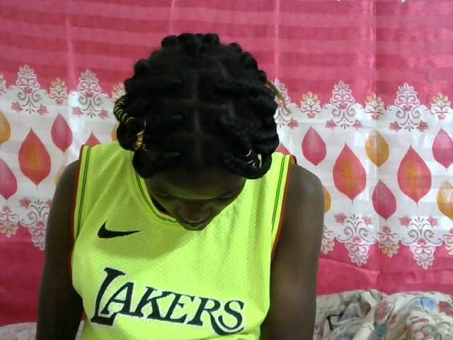 Live sex webcam photo for darsy2 #272035195