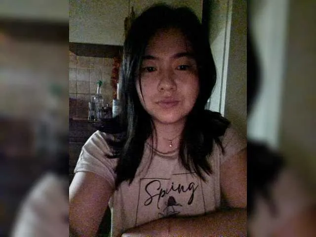 Live sex webcam photo for dasha922 #273332640