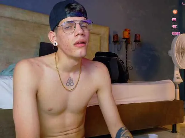 Live sex webcam photo for david-huge #292262959