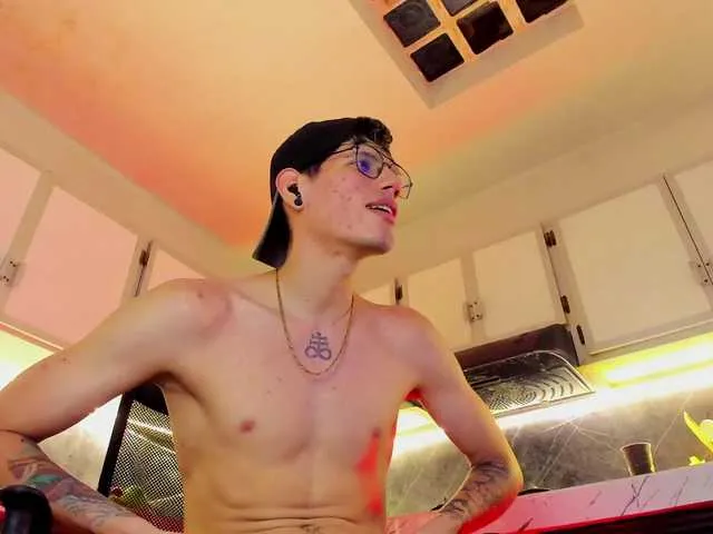 Live sex webcam photo for david-huge #292363492