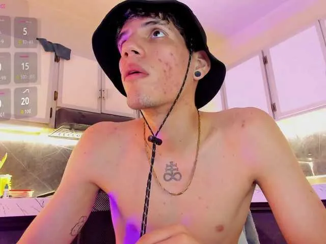 Live sex webcam photo for david-huge #292370131