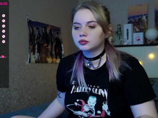 Live sex webcam photo for dead-moon #275683287