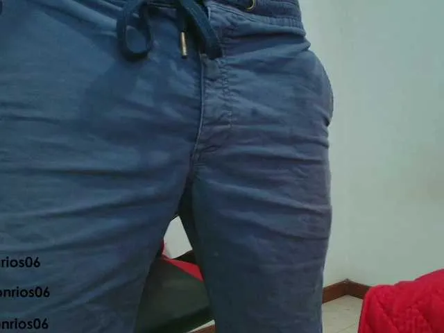 Live sex webcam photo for deconrios #291723433