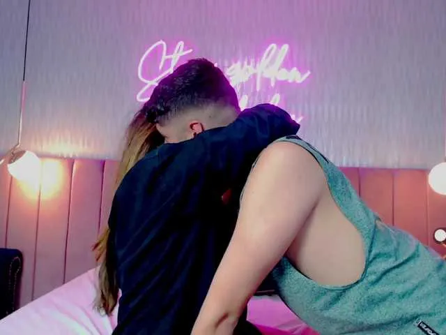 Live sex webcam photo for deeploverf1 #290453548