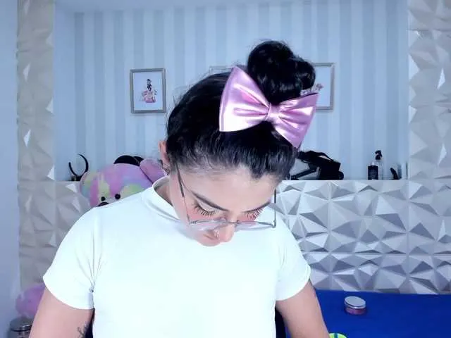 Live sex webcam photo for deligthfulv29 #272909871