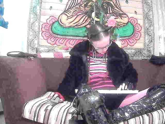 Live sex webcam photo for denisdejro #275114304