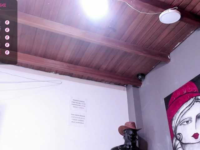 Live sex webcam photo for denise-castillo #276404707