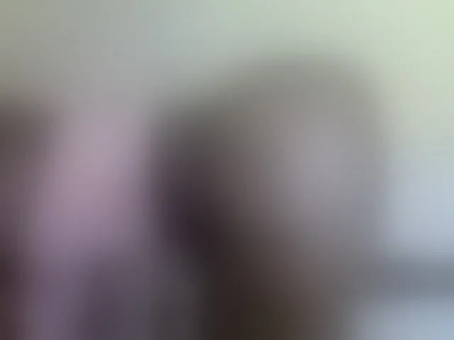 Live sex webcam photo for desirdoll23 #293325905