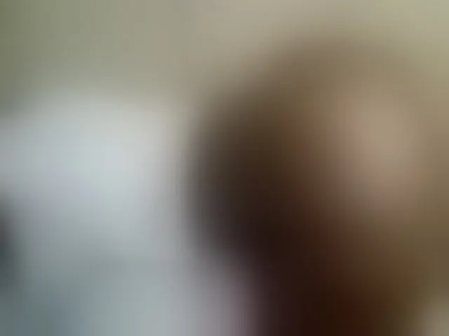 Live sex webcam photo for desirdoll23 #293602418