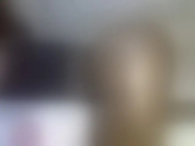 Live sex webcam photo for desirdoll23 #293857128