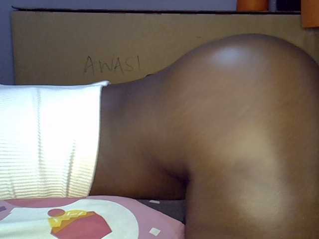 Live sex webcam photo for desirdoll23 #294020694