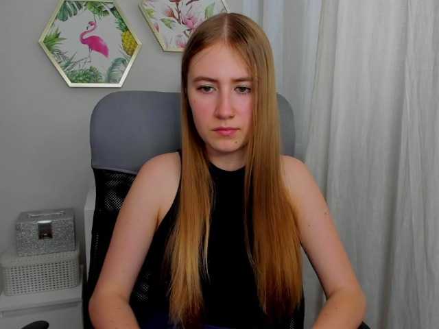 Live sex webcam photo for desireMegan #275522182