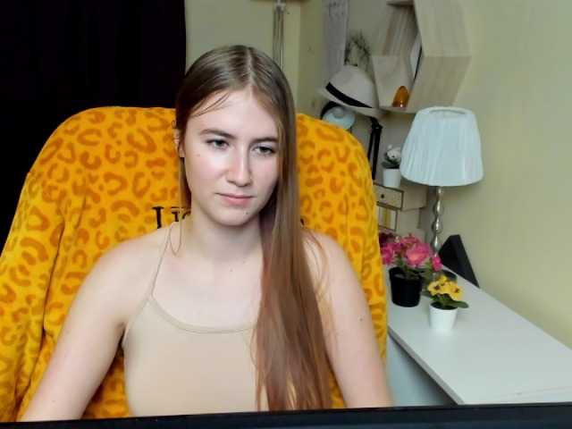 Live sex webcam photo for desireMegan #276872085